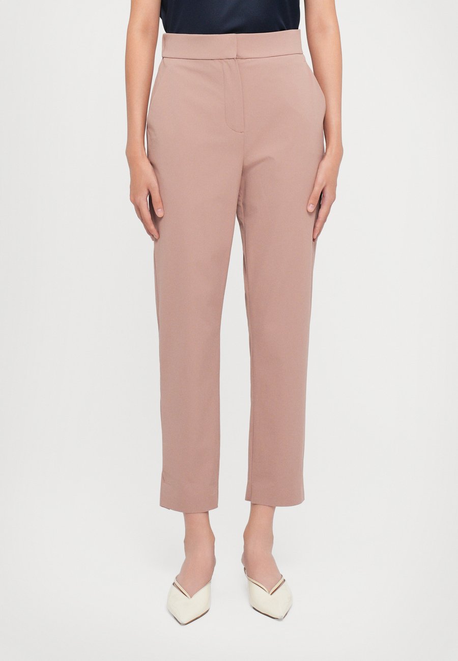 Брюки MM by MaxMara QUIRINO, Rosa/Light Pink
Брюки MM by MaxMara QUIRINO, Rosa/Light Pink