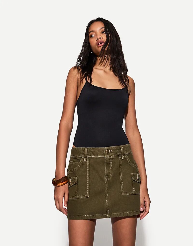 Боди Bershka черного цвета
Боди Bershka черного цвета