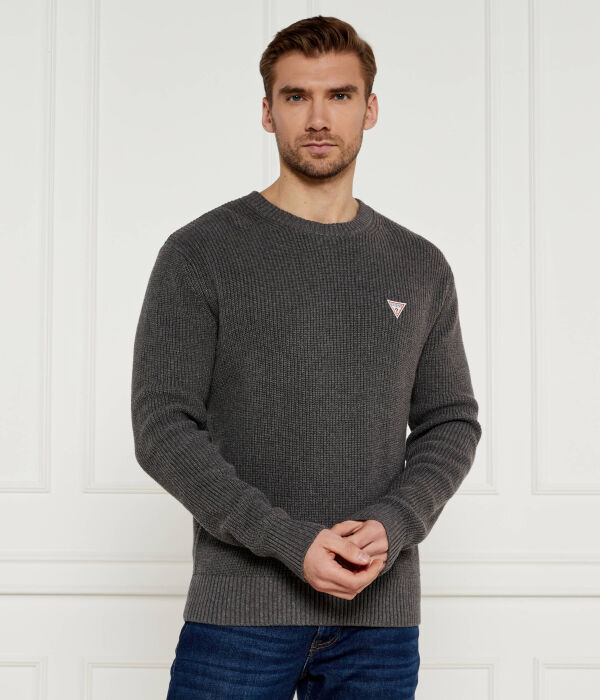 Свитер Guess Jeans вязаный с логотипом, серый 
Свитер Guess Jeans вязаный с логотипом, серый