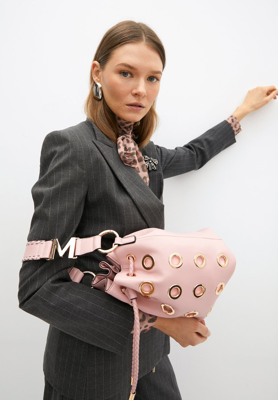 Сумка LOLA CASADEMUNT Handbag, Pink
Сумка LOLA CASADEMUNT Handbag, Pink