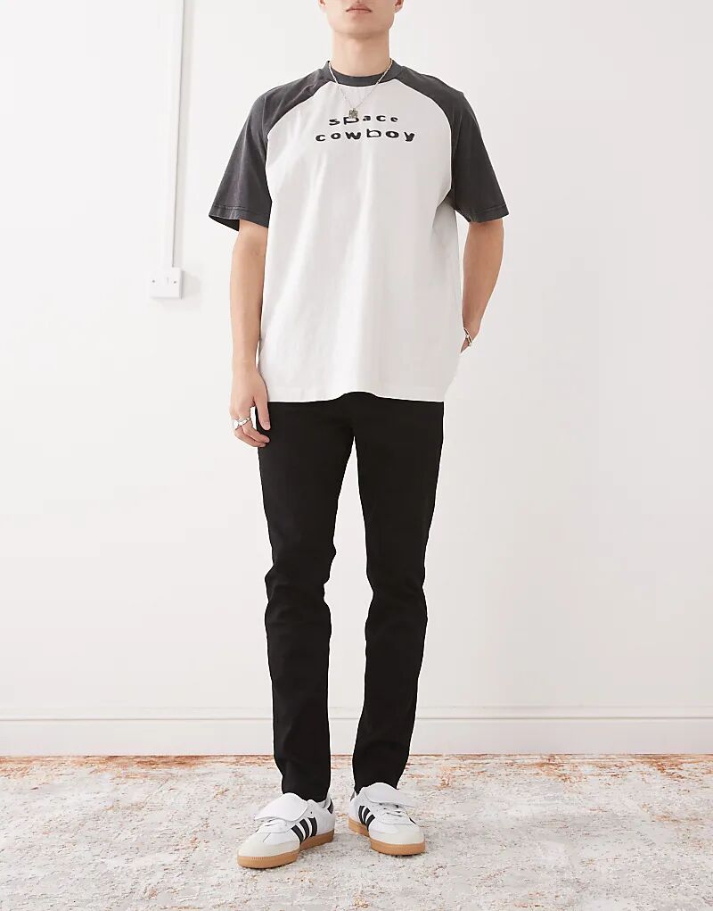 Узкие джинсы темно-синего цвета Hollister
Узкие джинсы темно-синего цвета Hollister