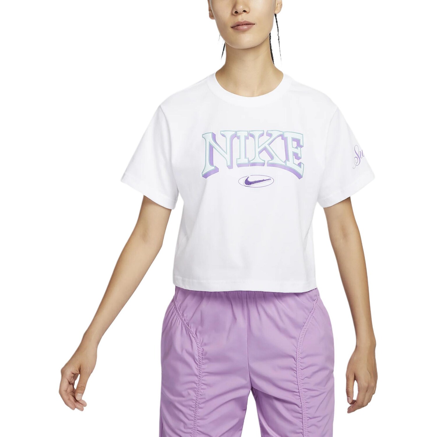 Футболка женская белая Nike
Футболка женская белая Nike