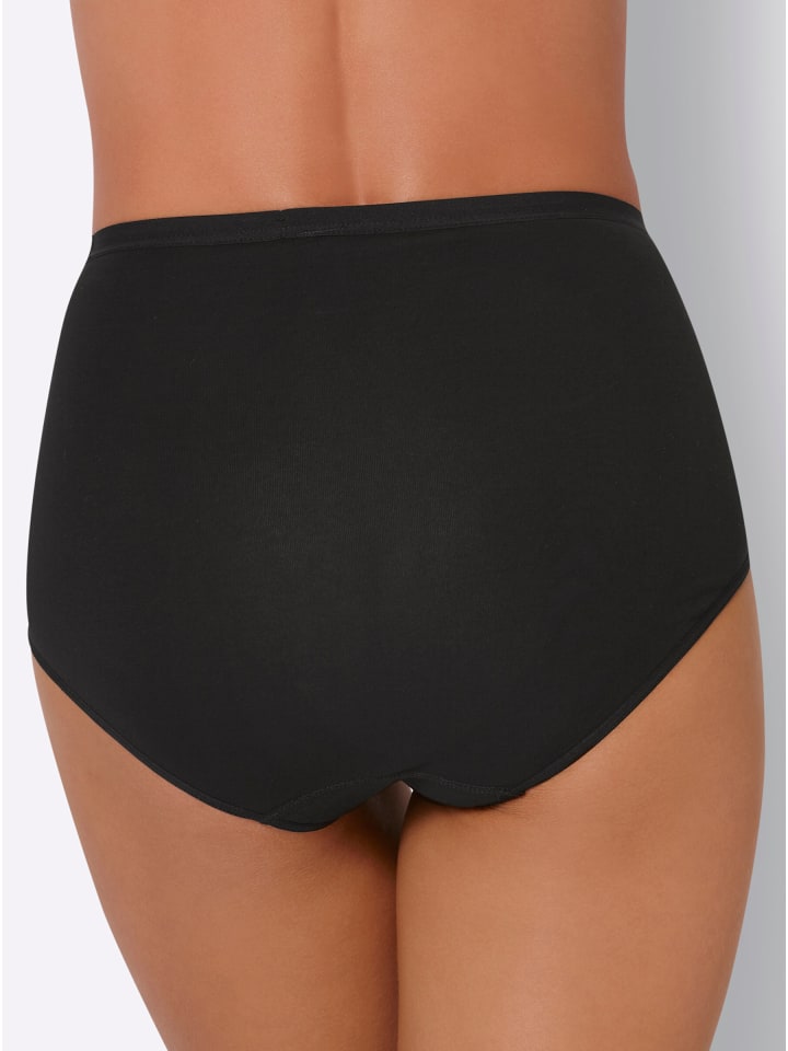 Nina von C. Черные трусы с высокой талией
Nina von C. Черные трусы с высокой талией