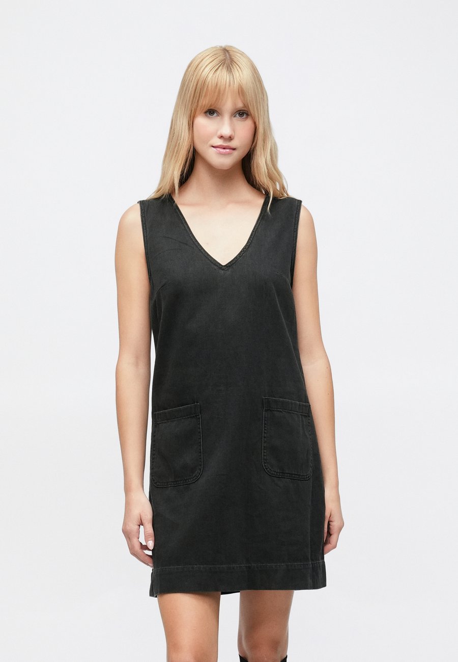 Платье GAP POCKET MINI, Black
Платье GAP POCKET MINI, Black