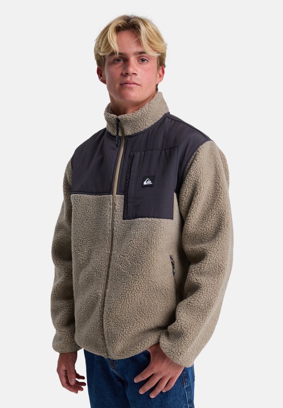Флисовая куртка Quiksilver SHALLOW WATER FZ, Fallen Rock/Light Brown
Флисовая куртка Quiksilver SHALLOW WATER FZ, Fallen Rock/Light Brown