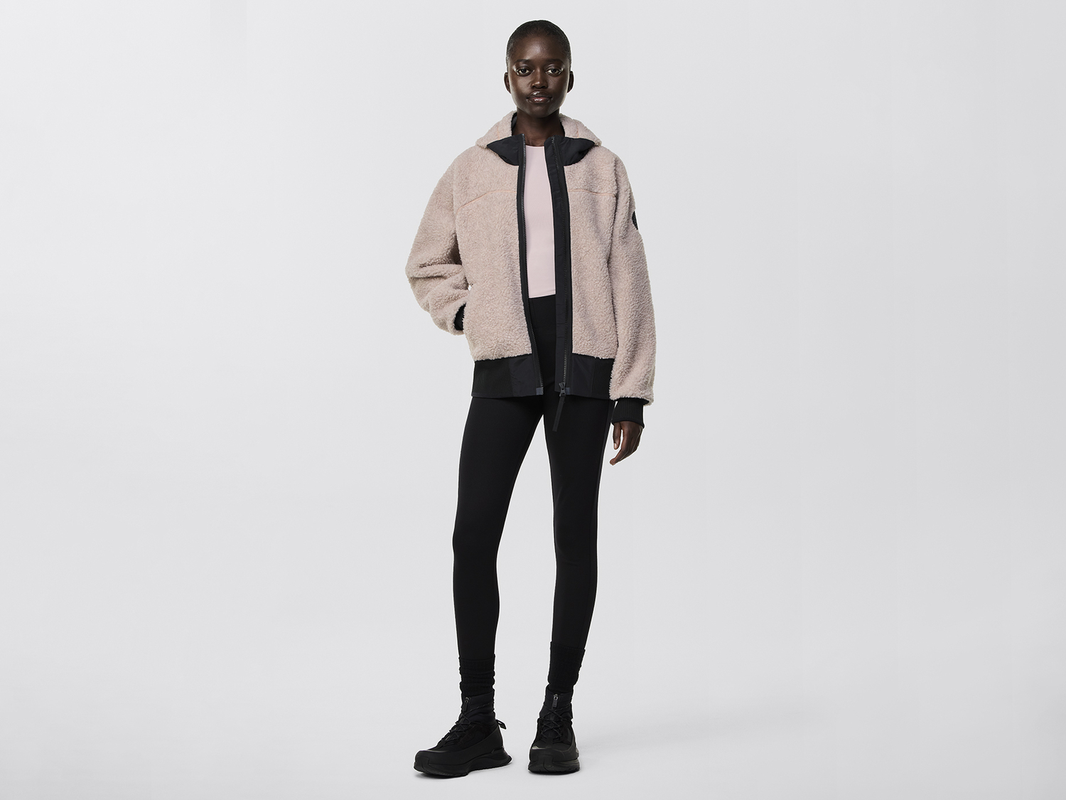 Худи Canada Goose Simcoe Oversized Black Label, Lucent Rose
Худи Canada Goose Simcoe Oversized Black Label, Lucent Rose