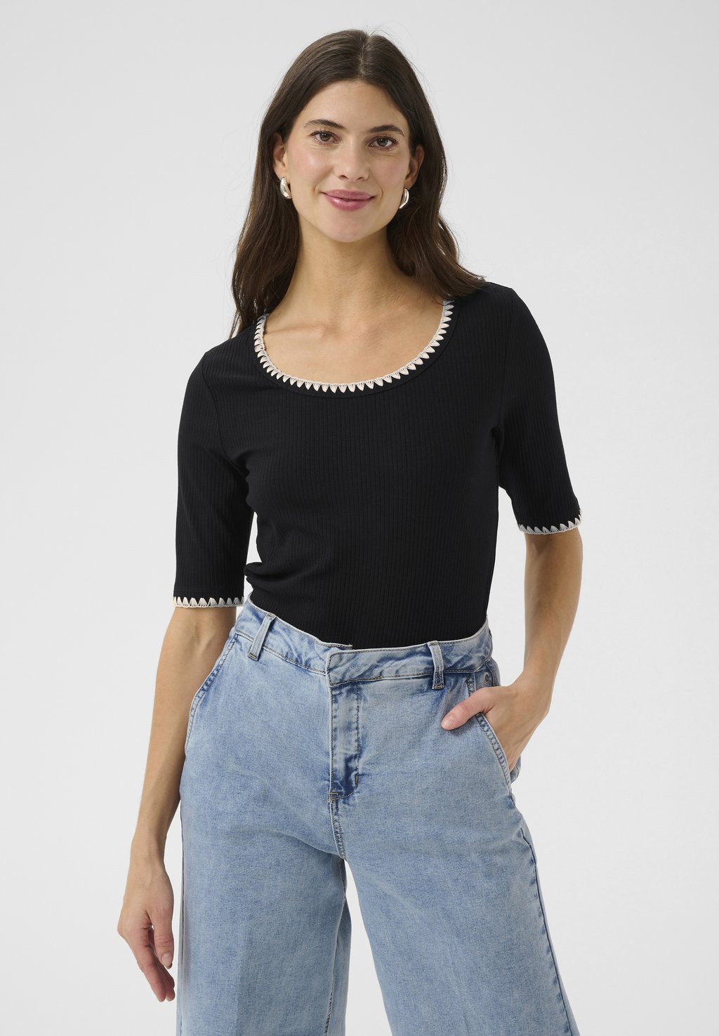 Базовая футболка CRRIBBA Cream, черный
Базовая футболка CRRIBBA Cream, черный