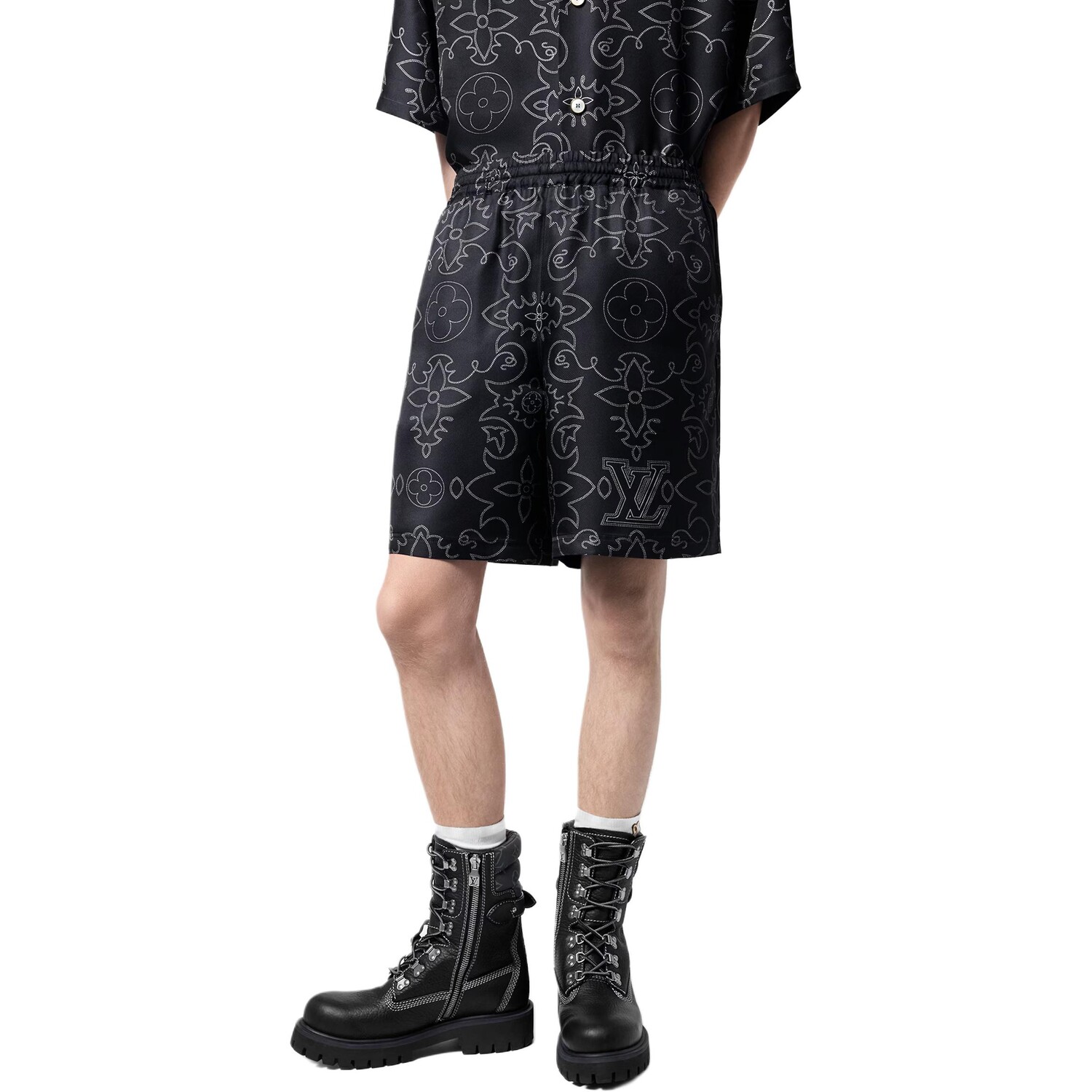 Повседневные шорты мужские черные Louis Vuitton, черный
Повседневные шорты мужские черные Louis Vuitton, черный