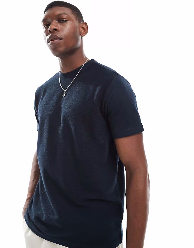 Футболка Brave Soul с круглым вырезом темно-синего цвета
Футболка Brave Soul с круглым вырезом темно-синего цвета