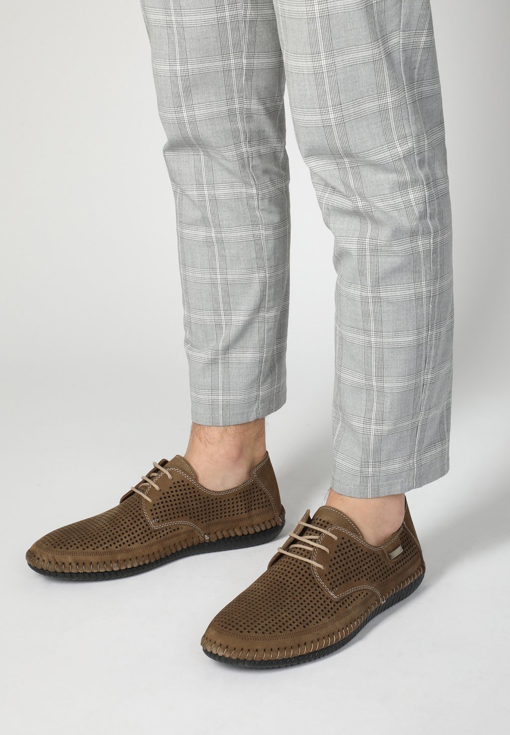 Кроссовки VENEZIA, коричневый
Кроссовки VENEZIA, коричневый