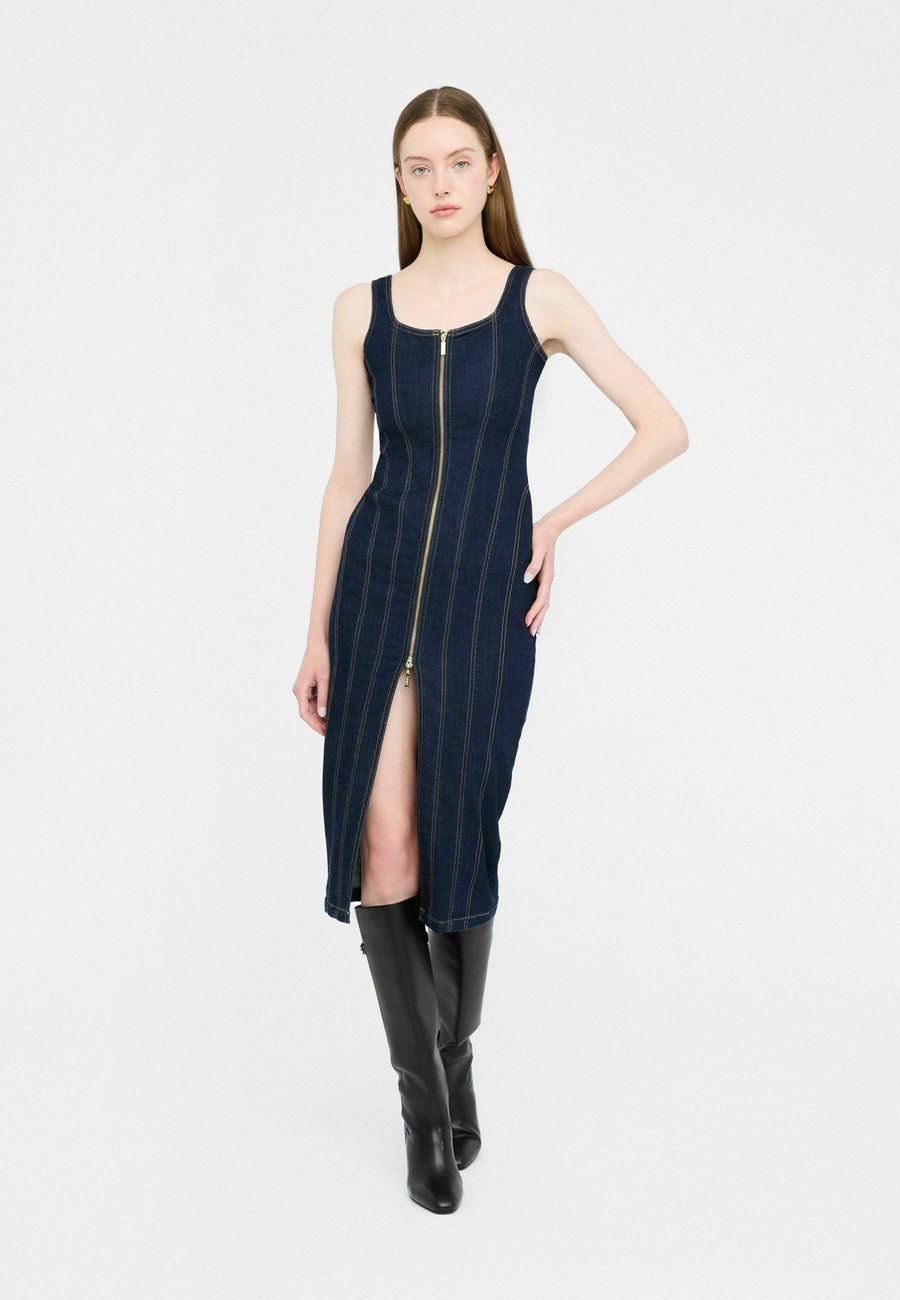 Платье LIU JO Denim dress, Dark Blue/Dark-Blue Denim
Платье LIU JO Denim dress, Dark Blue/Dark-Blue Denim