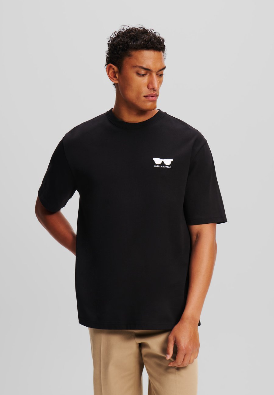 Футболка KARL LAGERFELD SUNGLASSES, Black
Футболка KARL LAGERFELD SUNGLASSES, Black