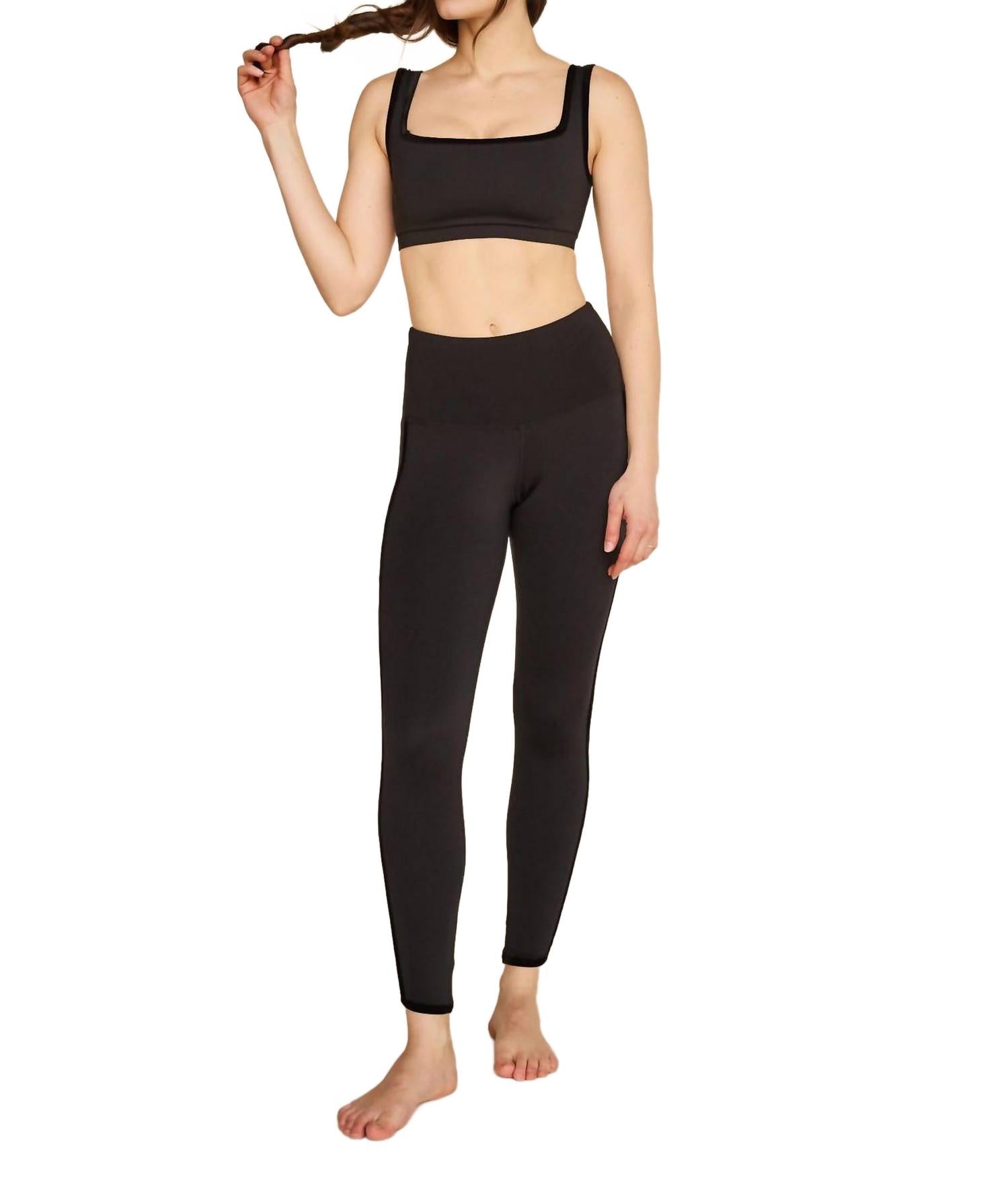 Хаванна Леггинсы до щиколотки из черного бархата Strut this 
Хаванна Леггинсы до щиколотки из черного бархата Strut this