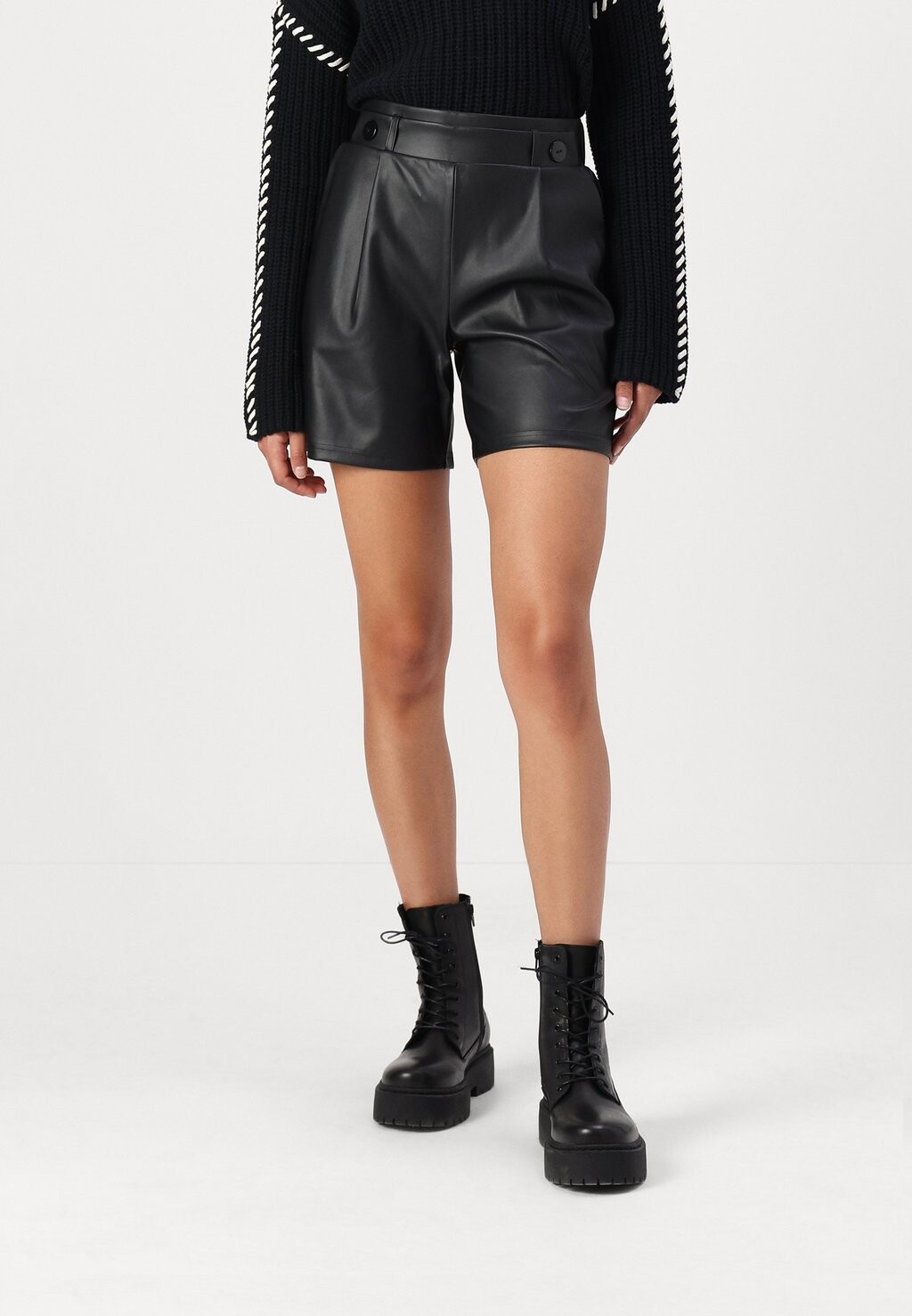 Шорты JDYSOYA GEGGO JDY, черный 
Шорты JDYSOYA GEGGO JDY, черный