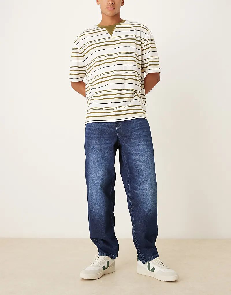 Джинсы прямого кроя ASOS DESIGN свободного кроя, темного цвета
Джинсы прямого кроя ASOS DESIGN свободного кроя, темного цвета