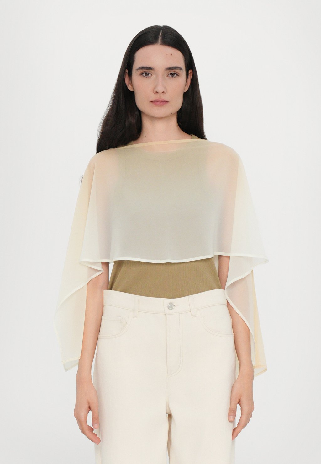 Блуза NEWCIOE MAX&Co., белый
Блуза NEWCIOE MAX&Co., белый