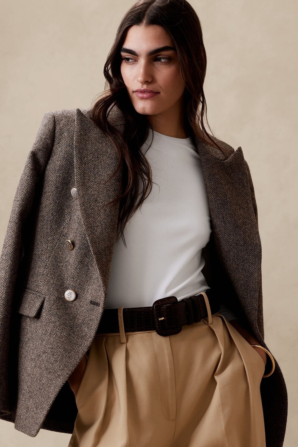 Утонченный топ с круглым вырезом и длинными рукавами Banana Republic, белый 
Утонченный топ с круглым вырезом и длинными рукавами Banana Republic, белый