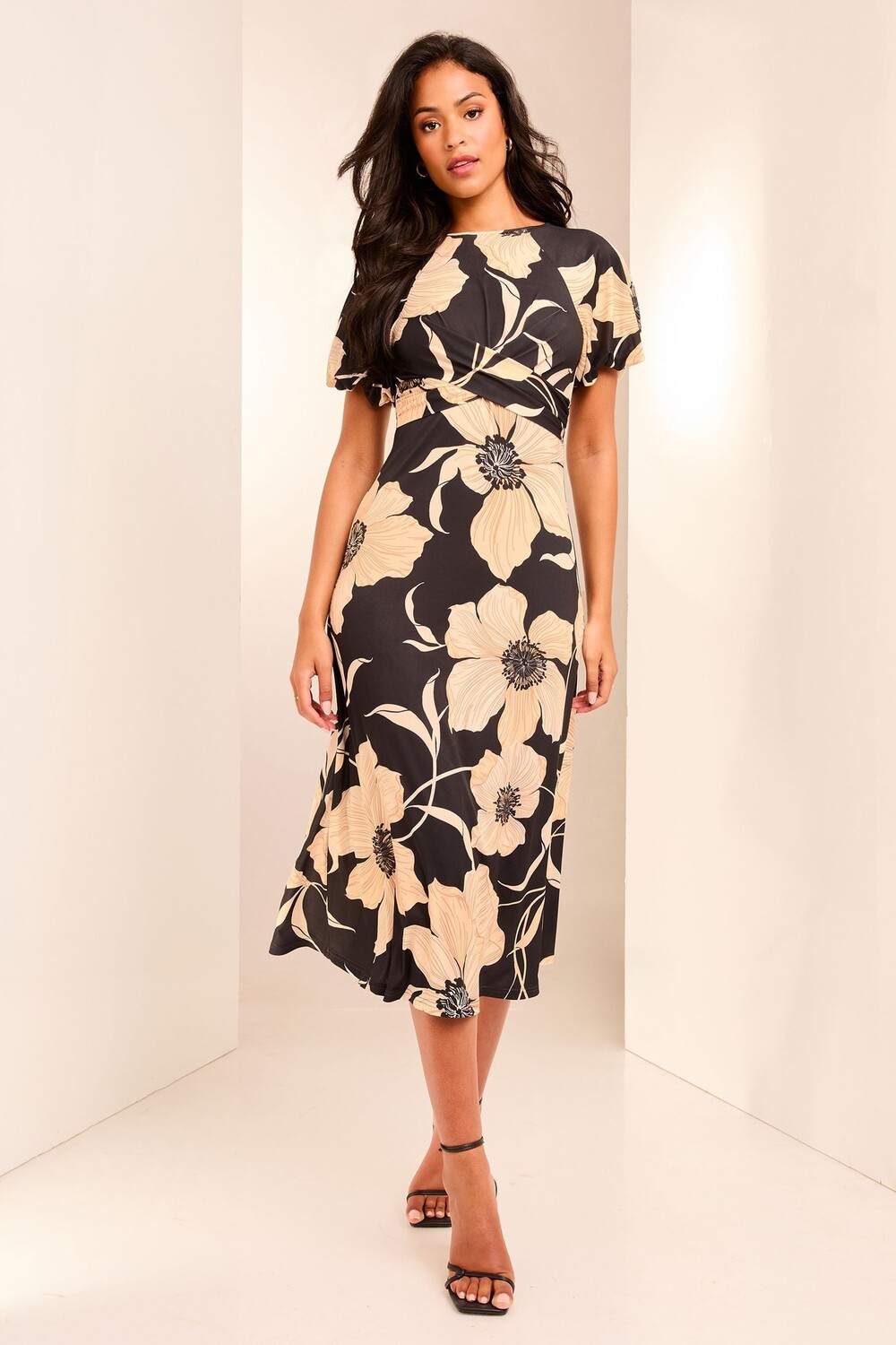 Платье миди из джерси с перекрещивающимися спереди вырезами под грудью Lipsy, черный
Платье миди из джерси с перекрещивающимися спереди вырезами под грудью Lipsy, черный