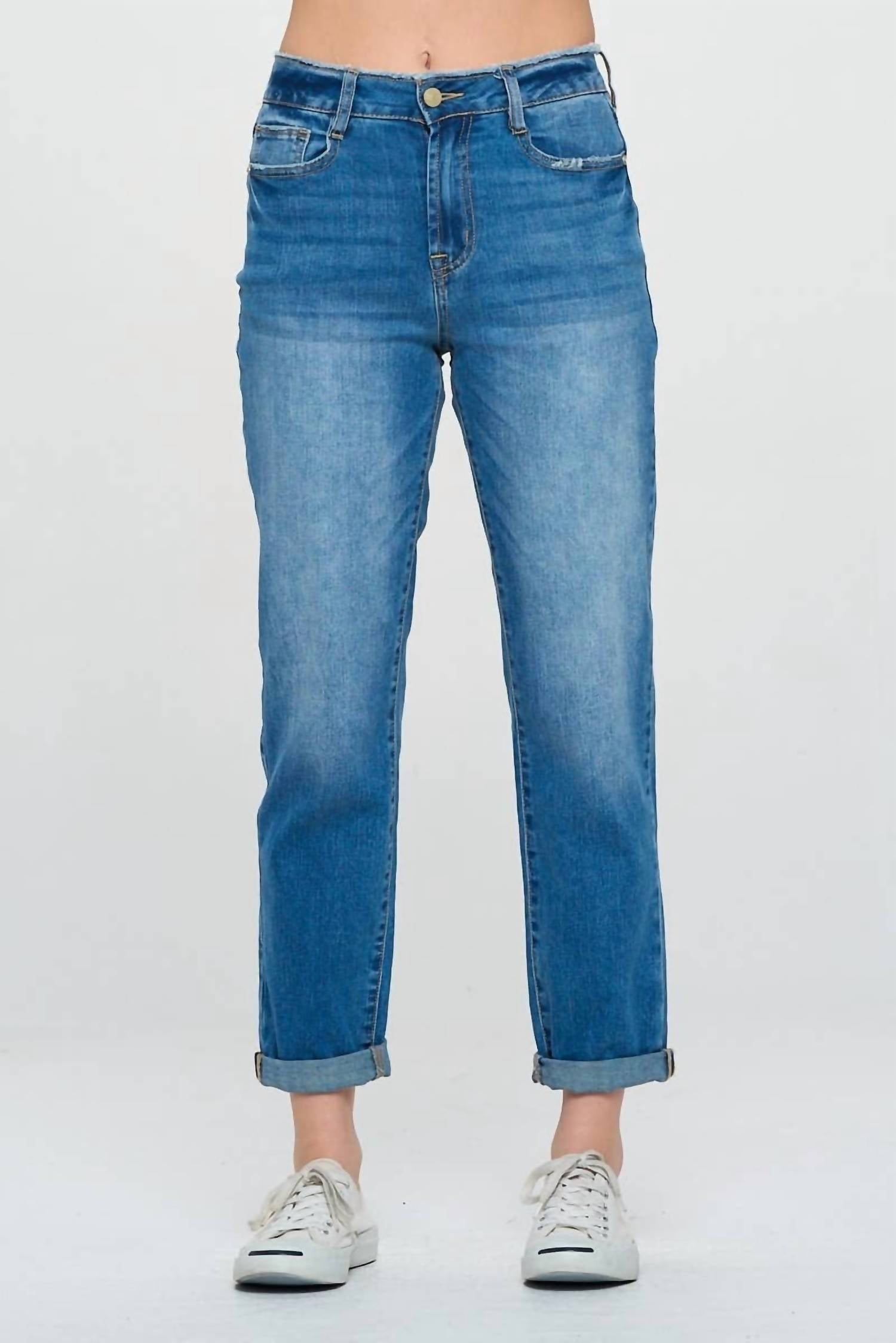 Джинсы-бойфренды с высокой посадкой и подворотами средней потертости I&M Jeans, цвет medium wash
Джинсы-бойфренды с высокой посадкой и подворотами средней потертости I&M Jeans, цвет medium wash