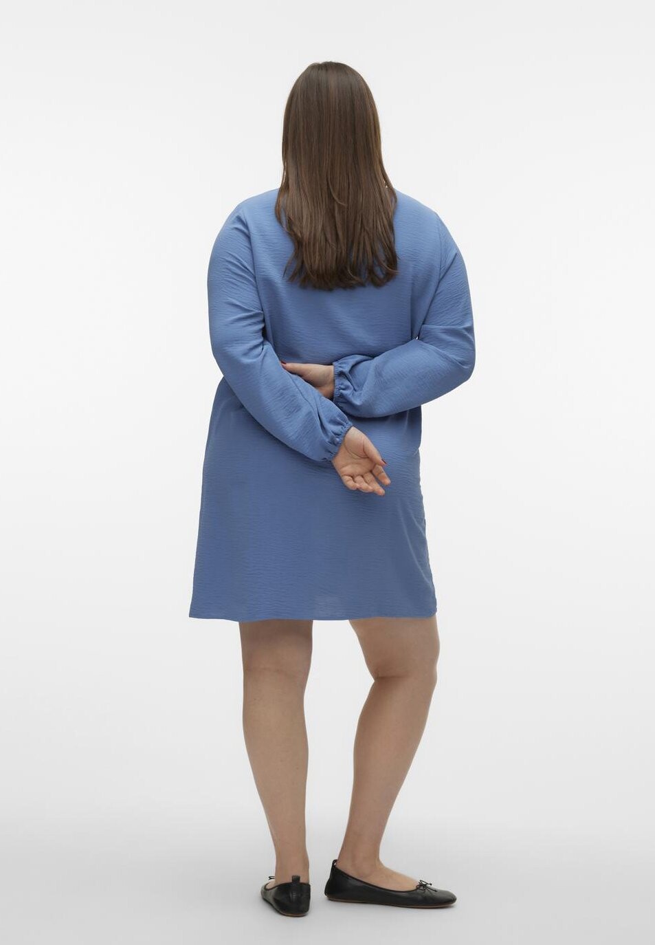 Дневное платье VMCALVA BRIT SHORT DRESS Vero Moda Curve, синий
Дневное платье VMCALVA BRIT SHORT DRESS Vero Moda Curve, синий