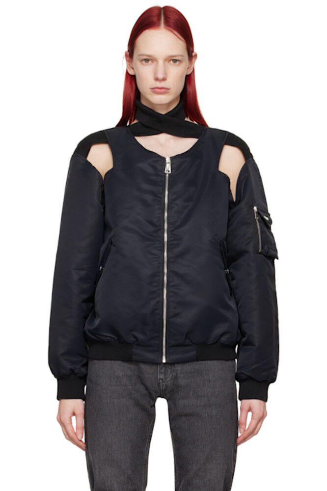 Черный бомбер с вырезом Coperni
Черный бомбер с вырезом Coperni