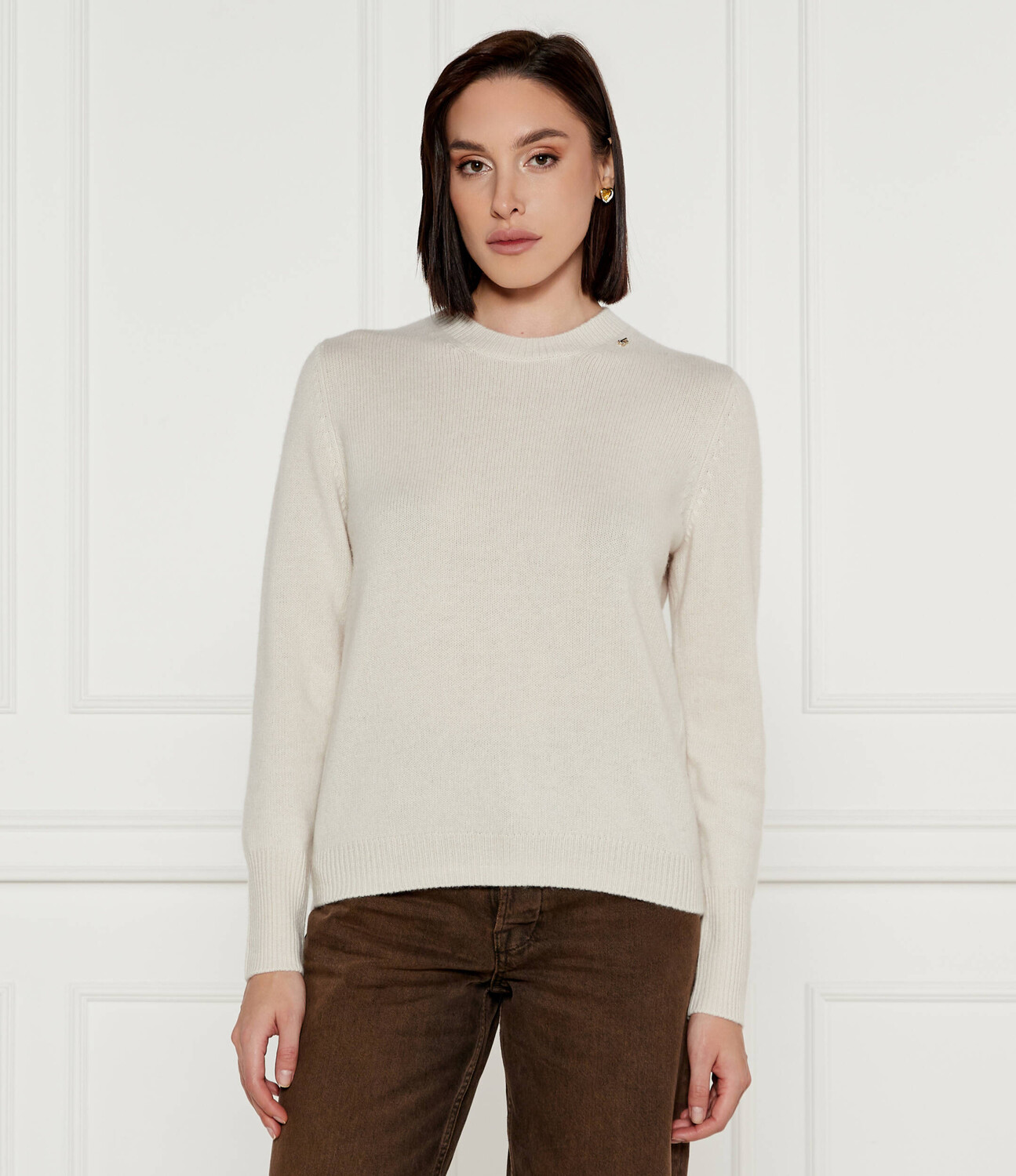 Свитер из шерсти Liu Jo Regular Fit, экрю
Свитер из шерсти Liu Jo Regular Fit, экрю