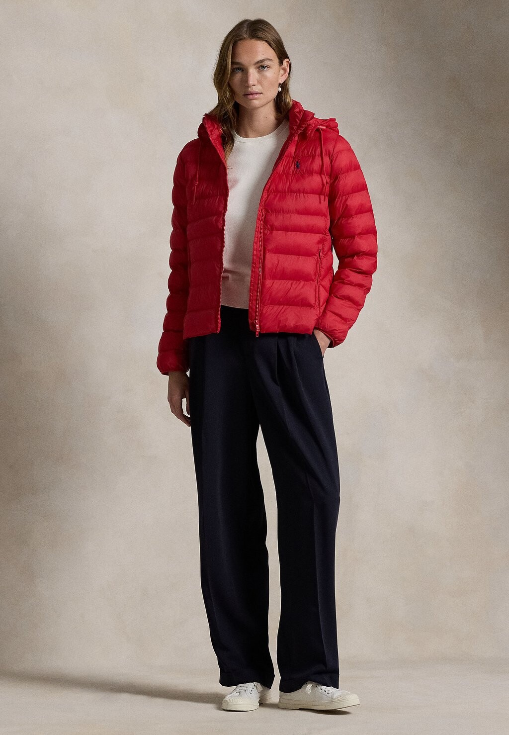 Демисезонная куртка WATER RESISTANT PACKABLE HOODED JACKET Ralph Lauren, красный
Демисезонная куртка WATER RESISTANT PACKABLE HOODED JACKET Ralph Lauren, красный
