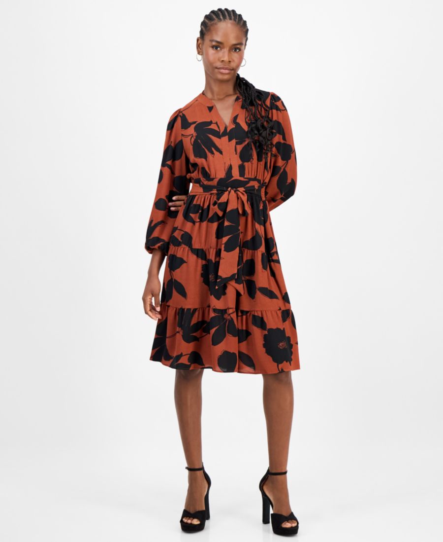 Укороченное многоярусное миди-платье с цветочным принтом Robbie Bee, Rust.black
Укороченное многоярусное миди-платье с цветочным принтом Robbie Bee, Rust.black