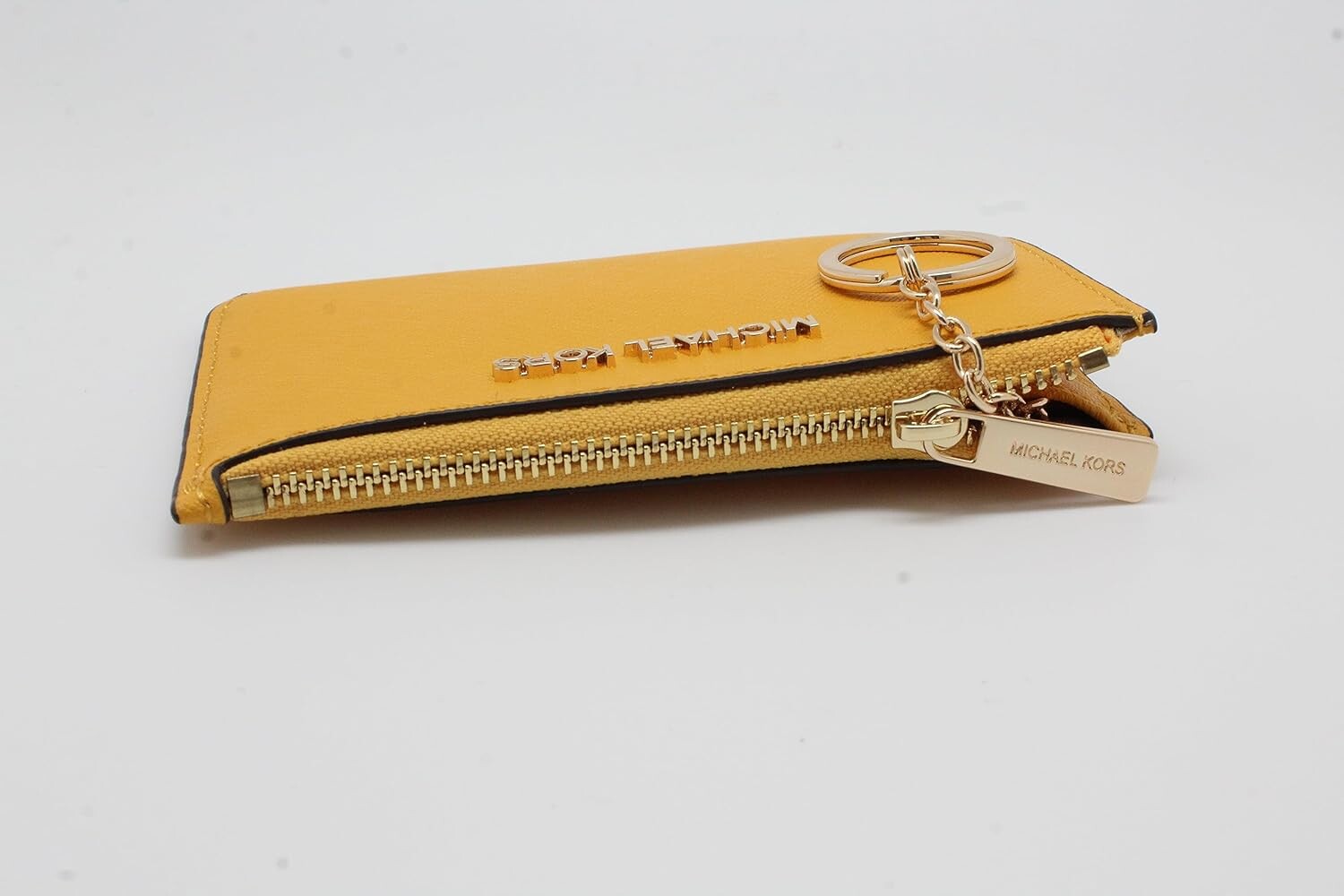 Michael Kors Jet Set Travel Small Top Zip Coin Pouch with ID Holder in Saffiano Leather
Michael Kors Jet Set Travel Small Top Zip Coin Pouch with ID Holder in Saffiano Leather