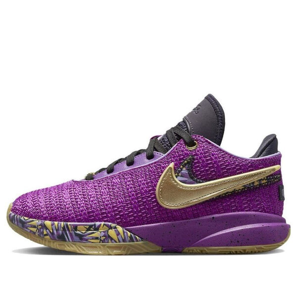 Кроссовки (GS) Nike LeBron 20 'Young Heirs', фиолетовый 
Кроссовки (GS) Nike LeBron 20 'Young Heirs', фиолетовый