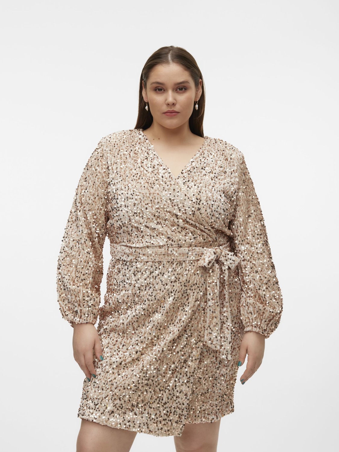 Vero Moda Curve Коктейльное платье в бежевом цвете
Vero Moda Curve Коктейльное платье в бежевом цвете