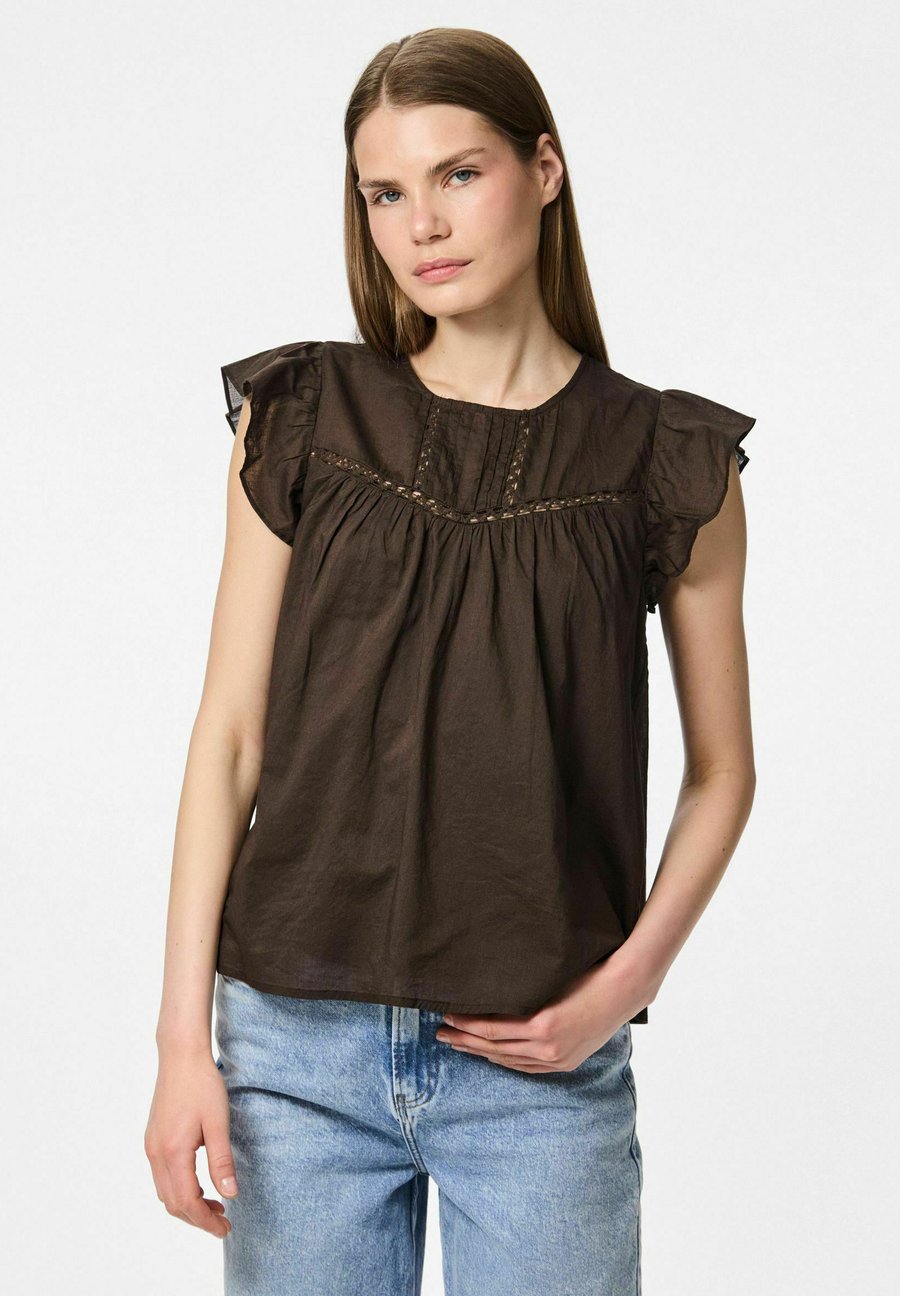 Блуза Pieces PCASTRID, Delicioso/Brown
Блуза Pieces PCASTRID, Delicioso/Brown