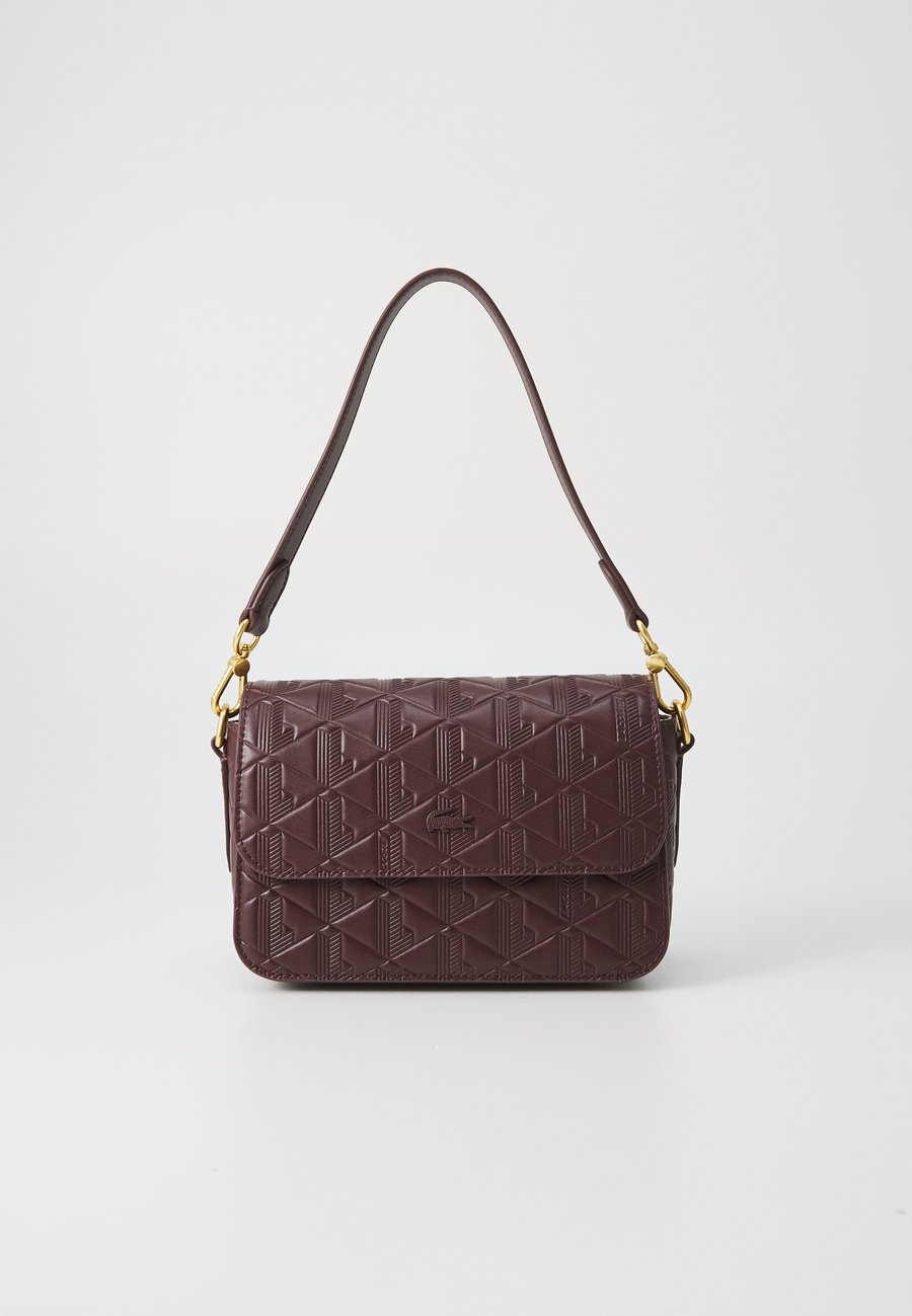 Сумка Lacoste CROSSOVER BAG, Fudge/Black
Сумка Lacoste CROSSOVER BAG, Fudge/Black