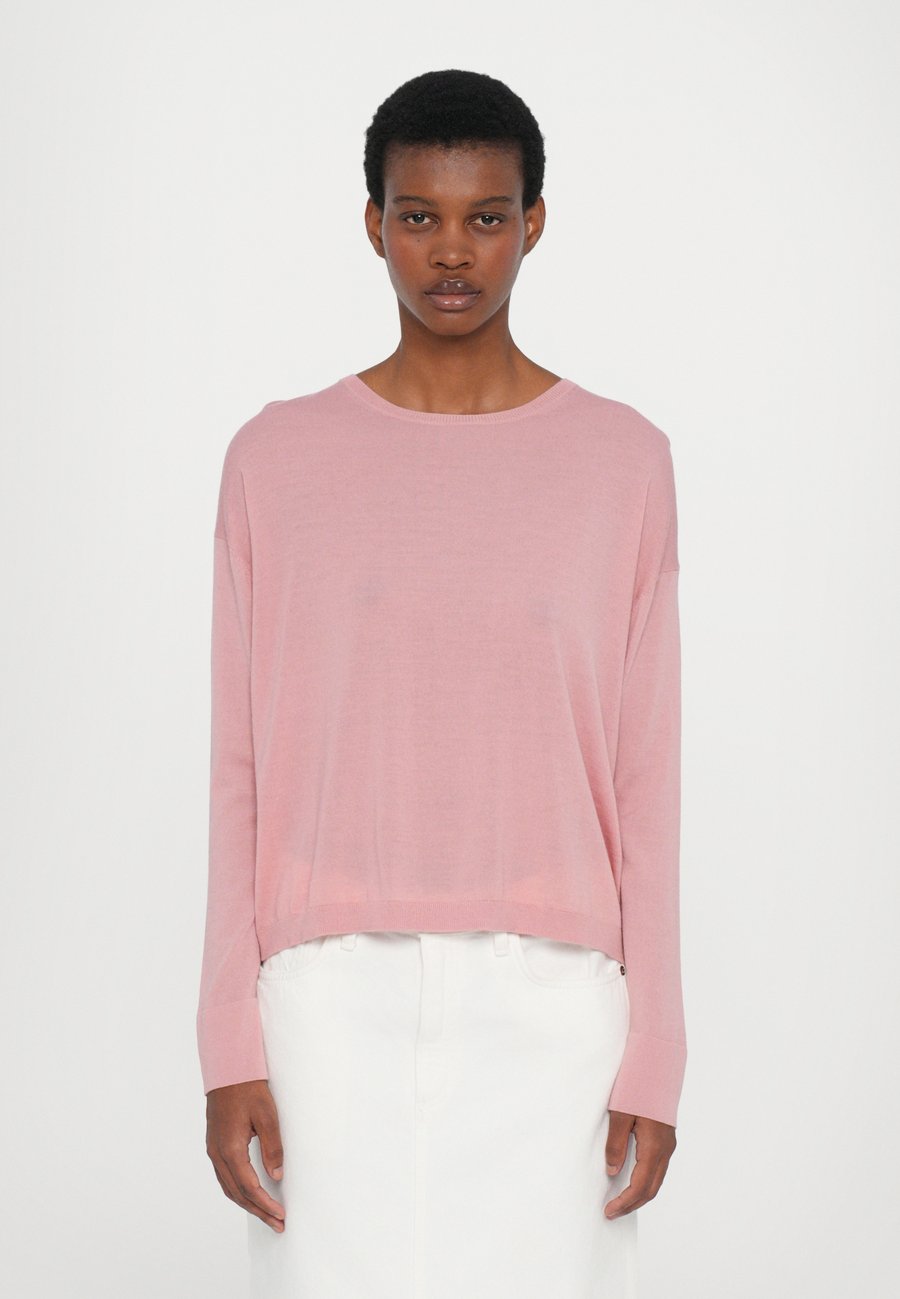 Джемпер CLOSED CREW NECK LONG SLEEVE, Peony Pink/Pink
Джемпер CLOSED CREW NECK LONG SLEEVE, Peony Pink/Pink