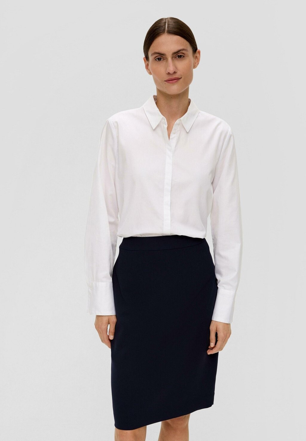 Юбка-карандаш KURZER AUS MIX s.Oliver BLACK LABEL, цвет navy
Юбка-карандаш KURZER AUS MIX s.Oliver BLACK LABEL, цвет navy