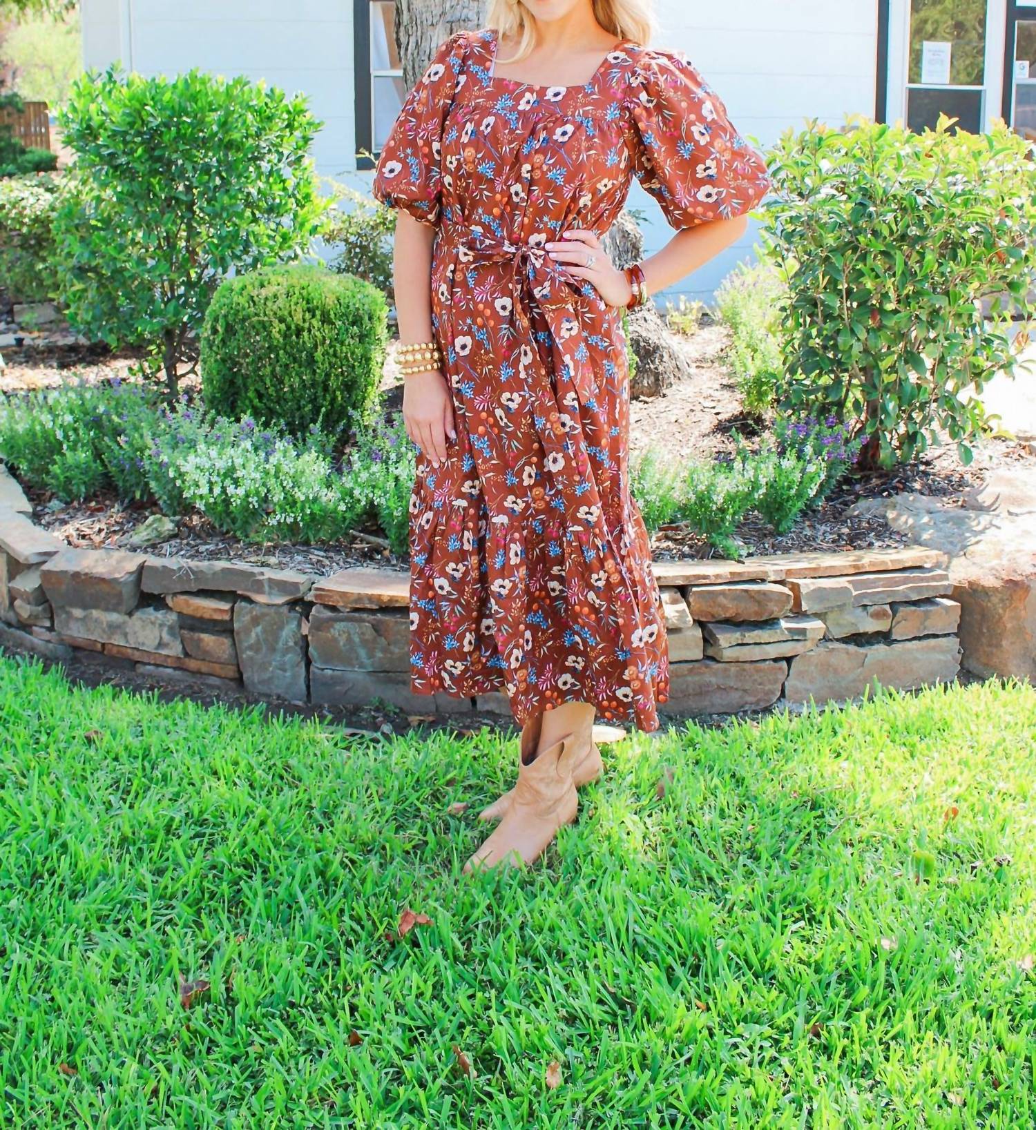 Платье Willa в шоколадном цвете Anemone Olivia James the Label, цвет anemone chocolate 
Платье Willa в шоколадном цвете Anemone Olivia James the Label, цвет anemone chocolate