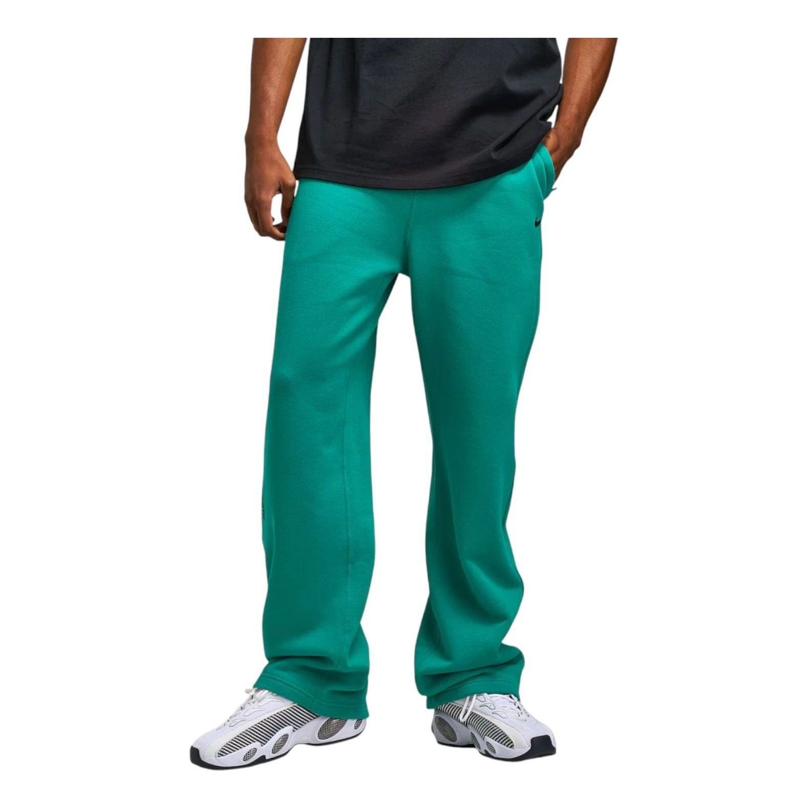 Спортивные брюки Nike x NOCTA Fleece CS с открытым низом, цвет «Нептун Грин Блэк»
Спортивные брюки Nike x NOCTA Fleece CS с открытым низом, цвет «Нептун Грин Блэк»