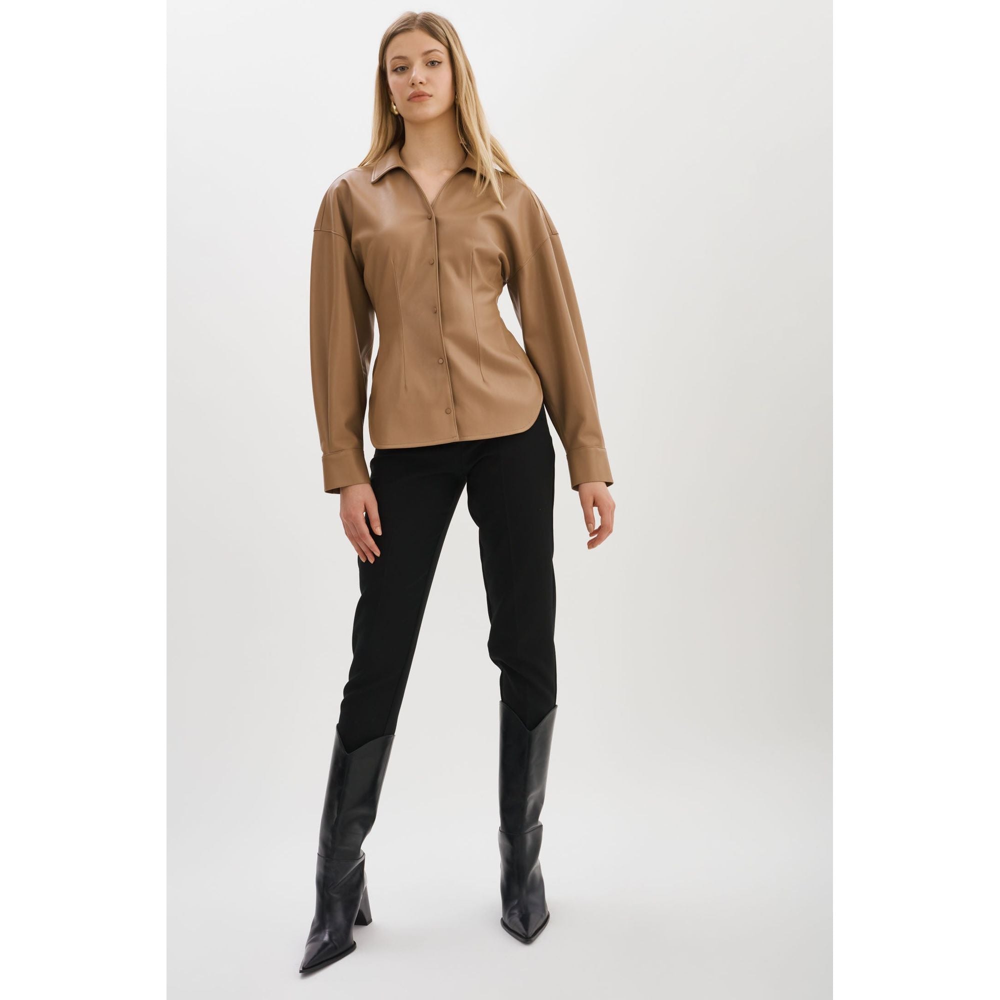 Скайлар | Искусственная кожаная рубашка Lamarque, черный
Скайлар | Искусственная кожаная рубашка Lamarque, черный