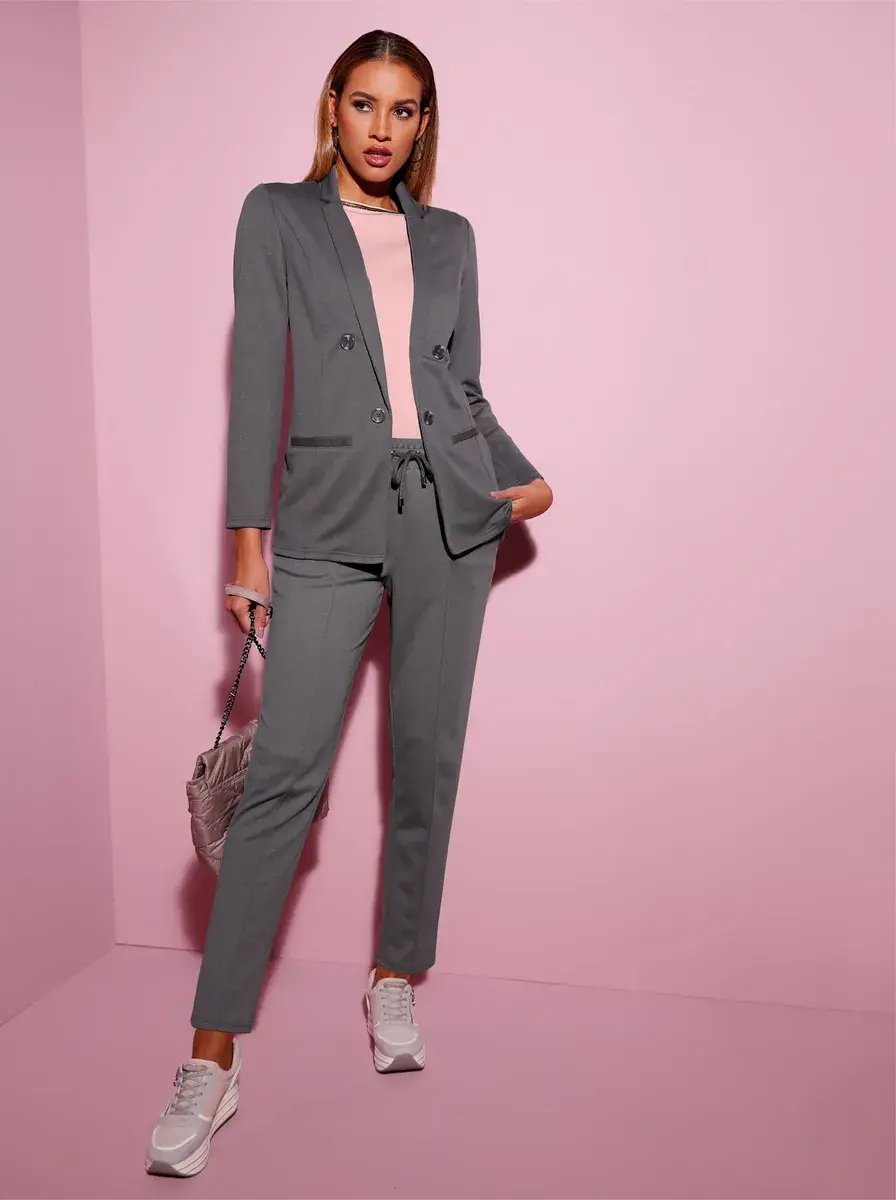 Пиджак Creation L "Blazer", антрацит
Пиджак Creation L "Blazer", антрацит