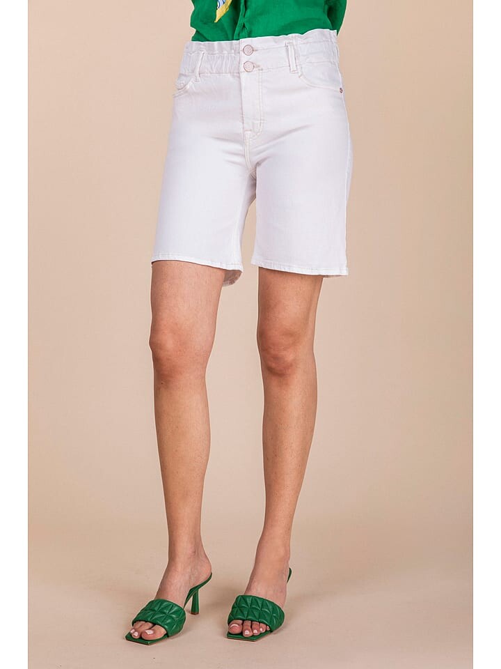 Джинсовые шорты Blue Fire Julie, белый
Джинсовые шорты Blue Fire Julie, белый