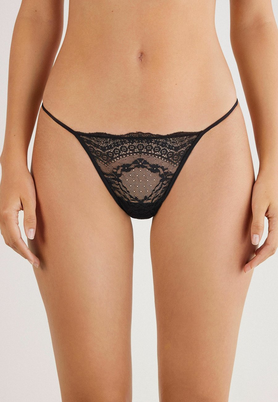 Трусы Intimissimi THE STAR OF THE SHOW, Black
Трусы Intimissimi THE STAR OF THE SHOW, Black