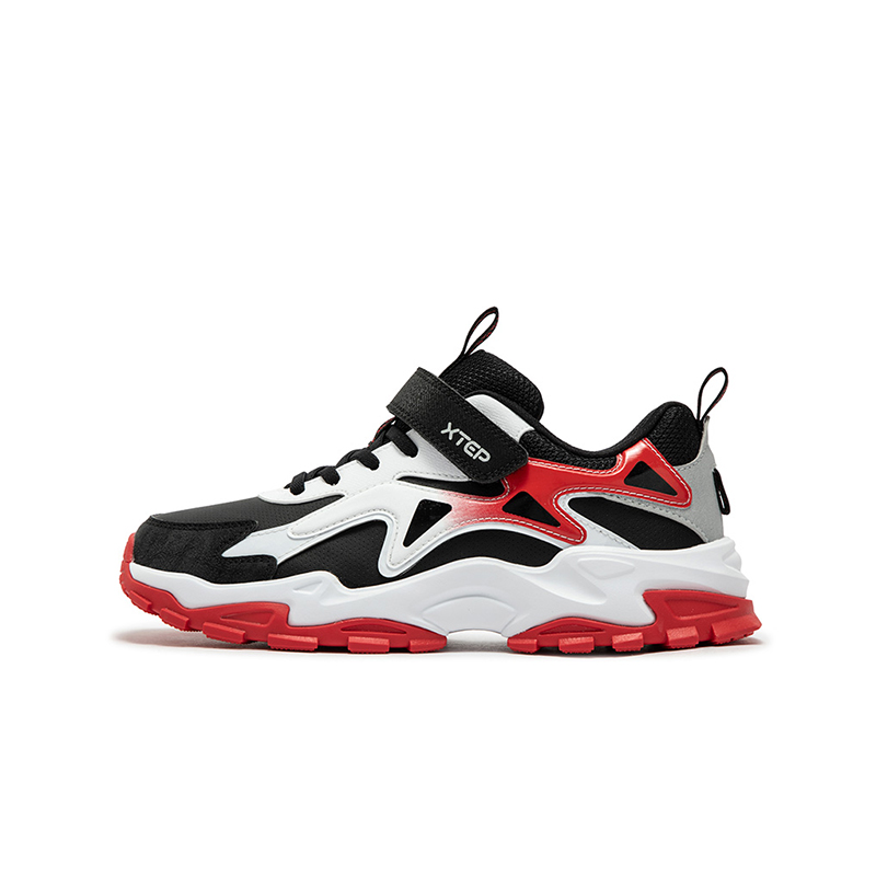 Непромокаемые поддерживающие низкие повседневные детские кроссовки Kids' XTEP, черный/красный
Непромокаемые поддерживающие низкие повседневные детские кроссовки Kids' XTEP, черный/красный