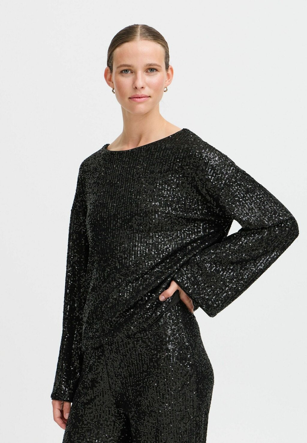 Топ с длинными рукавами BYSOLIA b.young, черный 
Топ с длинными рукавами BYSOLIA b.young, черный