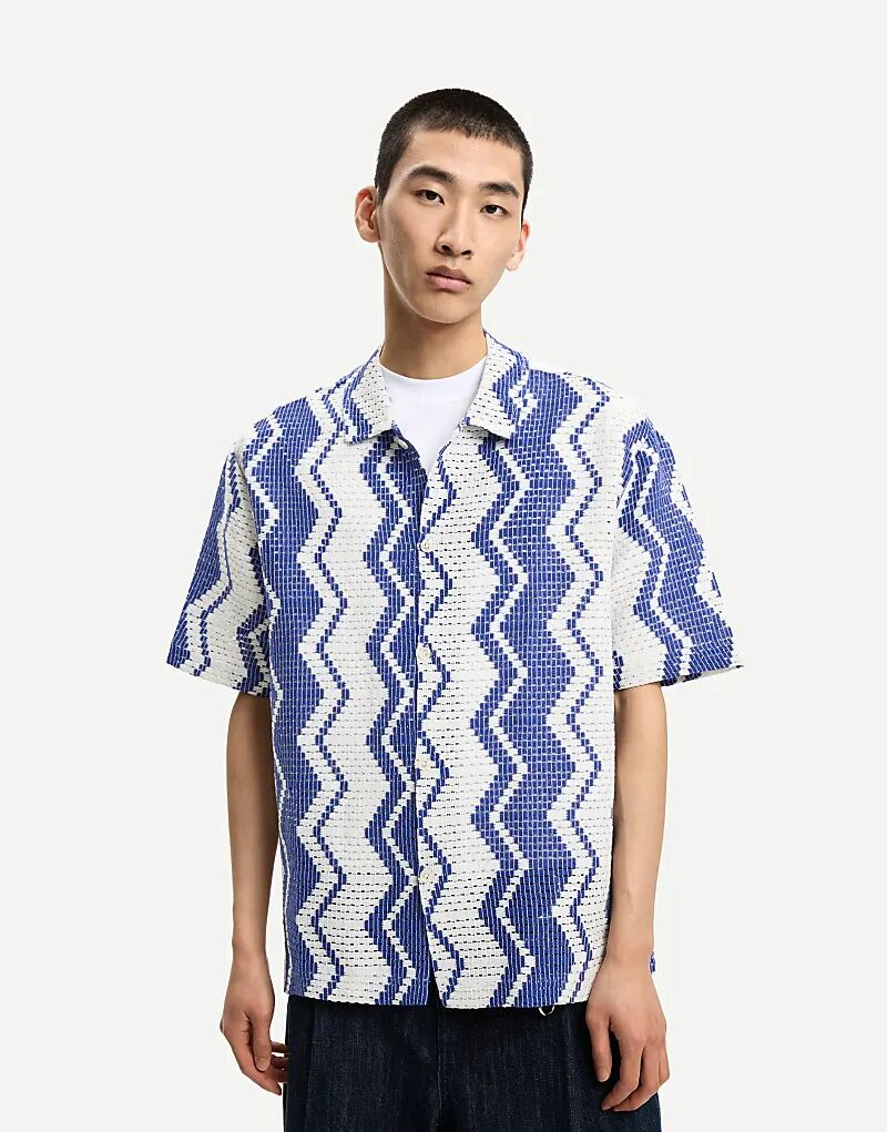 Рубашка Bershka с короткими рукавами, связанная крючком, цвета деним
Рубашка Bershka с короткими рукавами, связанная крючком, цвета деним