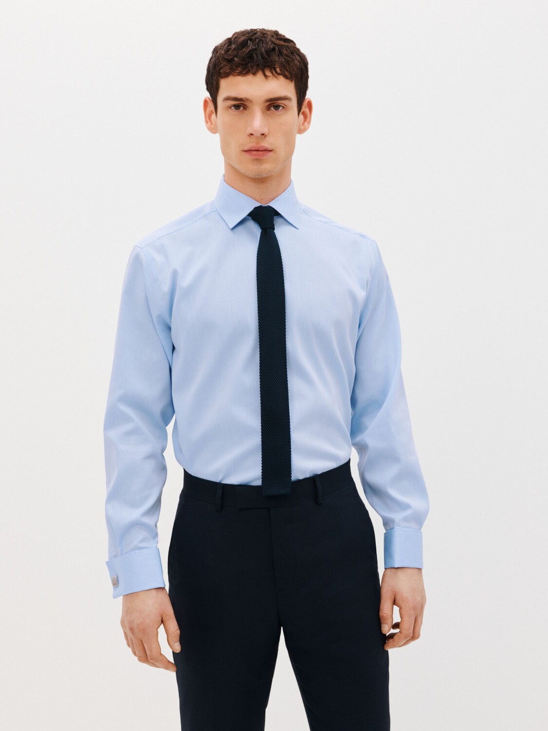 John Lewis саржевая рубашка обычного кроя с двойными манжетами, синяя
John Lewis саржевая рубашка обычного кроя с двойными манжетами, синяя