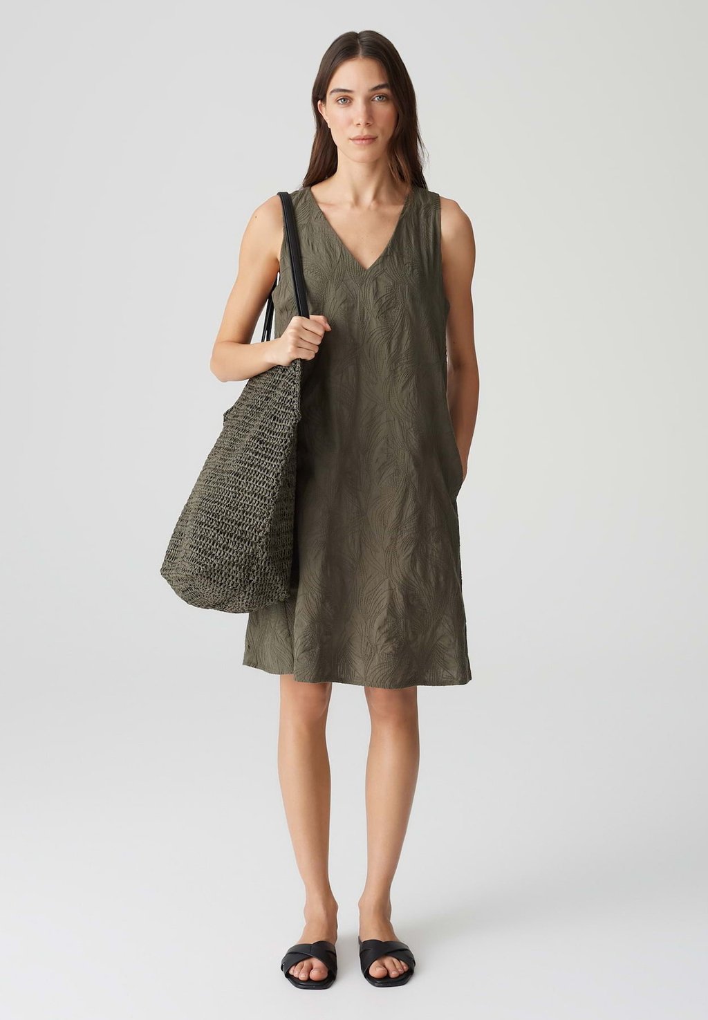 Повседневное платье RELAXED FIT A-LINIE CROCHET OPUS, оливковый
Повседневное платье RELAXED FIT A-LINIE CROCHET OPUS, оливковый