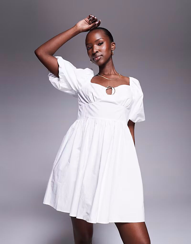 Мини-платье River Island с отделкой из поплина белого цвета
Мини-платье River Island с отделкой из поплина белого цвета