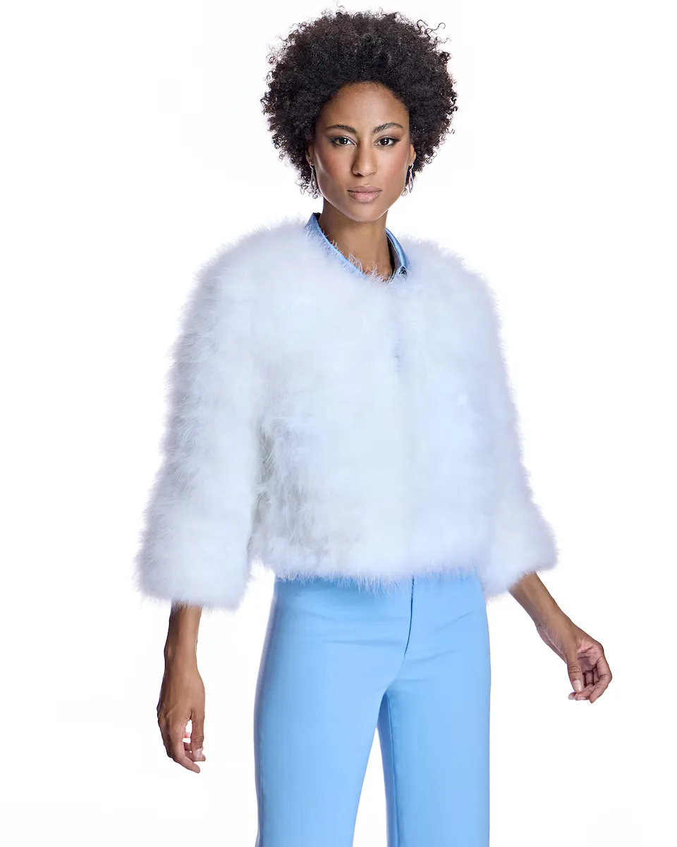 Женское болеро из перьев марабу с французским рукавом Maximilian, белый
Женское болеро из перьев марабу с французским рукавом Maximilian, белый