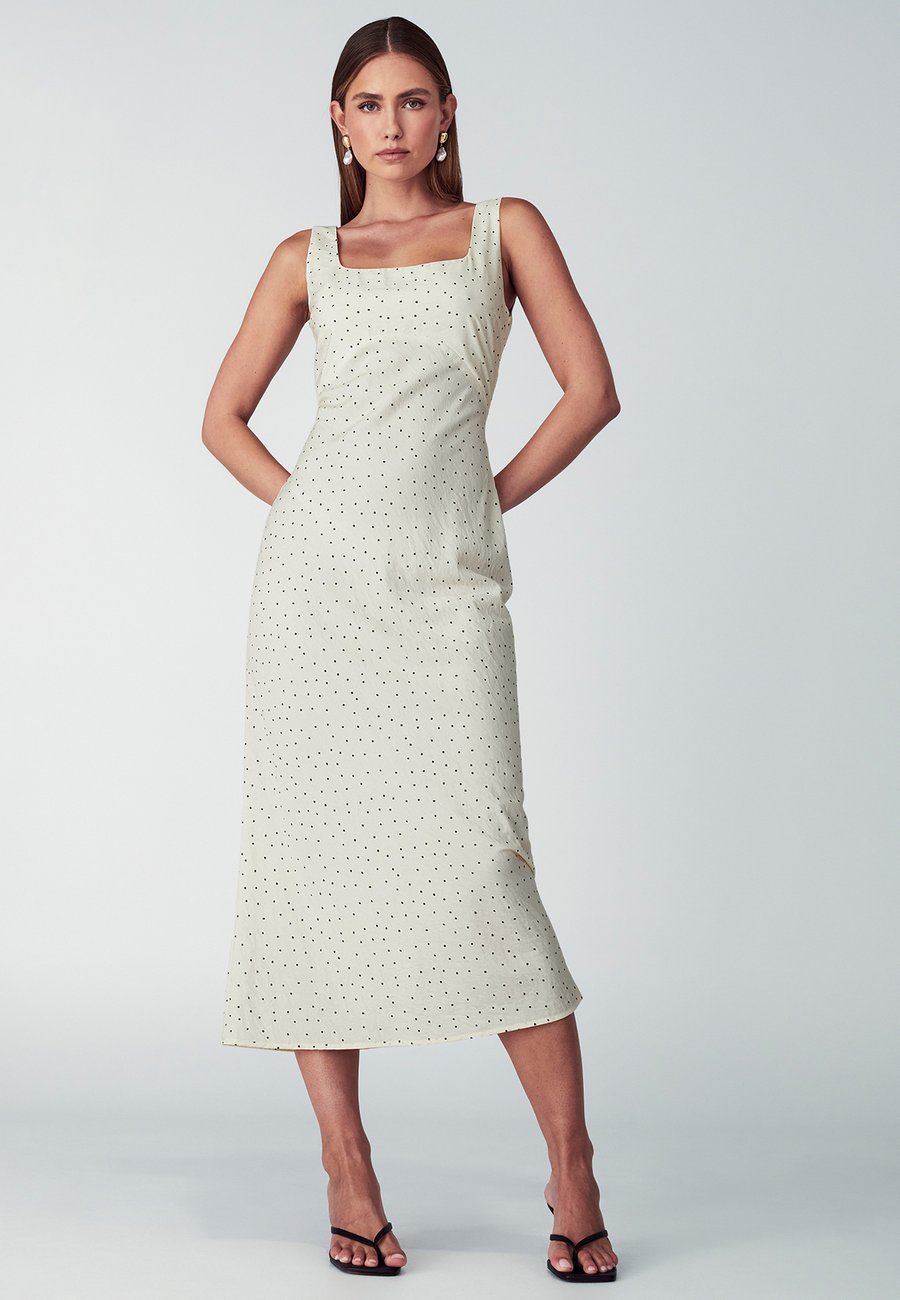 Платье WILLA HALLEE MIDI, White Based Dot/White
Платье WILLA HALLEE MIDI, White Based Dot/White