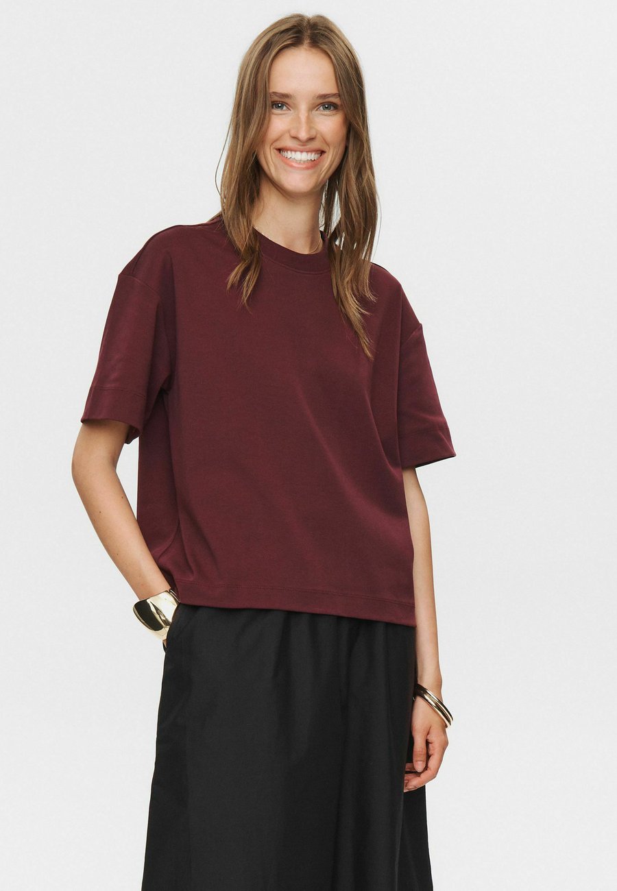 Футболка Nümph NUCIRRA, Winetasting/Bordeaux, Красный, Футболка Nümph NUCIRRA, Winetasting/Bordeaux
Футболка Nümph NUCIRRA, Winetasting/Bordeaux, Красный, Футболка Nümph NUCIRRA, Winetasting/Bordeaux